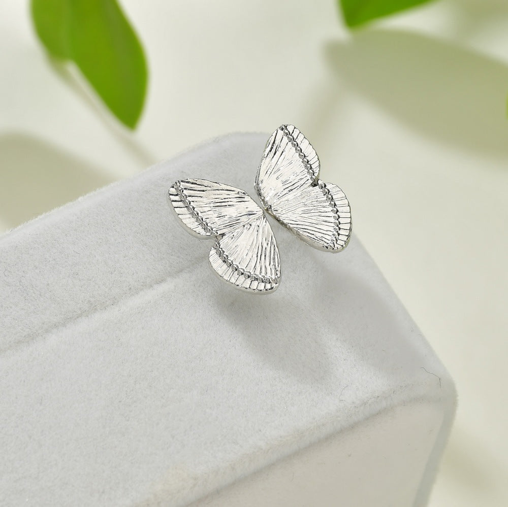 Fashion Retro Left and Right Side Butterfly Earrings Cute Simple Alloy Stud Earrings Ladies Jewelry