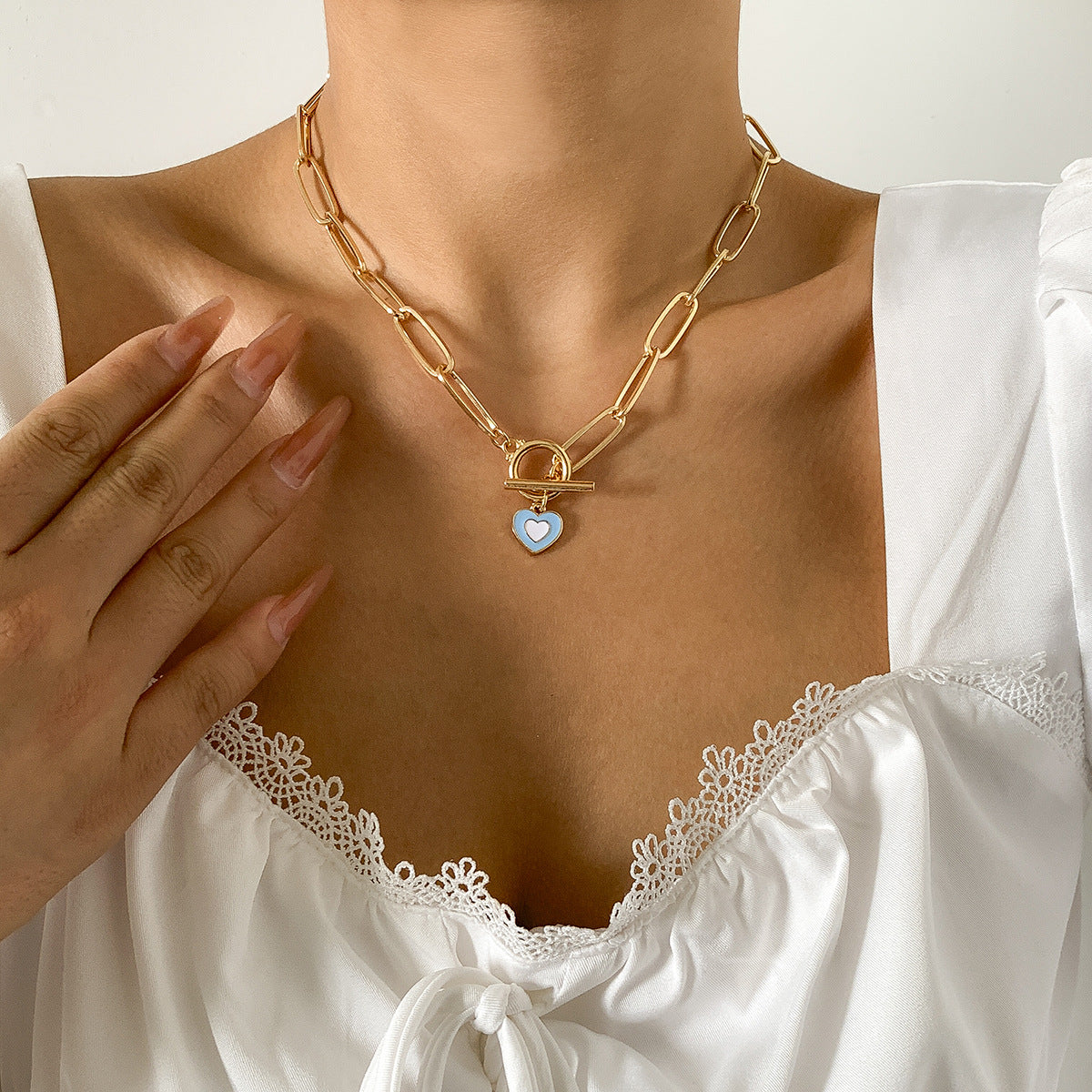 Jewelry hip-hop metal ot buckle chain collarbone necklace retro simple drop nectarine heart-shaped necklace