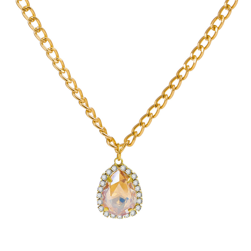 Retro micro-inlaid zircon water drop pendant necklace niche design light luxury rhinestone clavicle chain necklace female