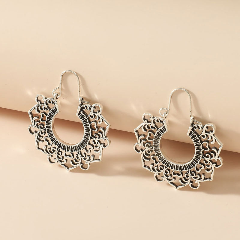 Retro Simple Hollow Earrings Creative Metal Geometric Earrings Earrings Exaggerated Irregular Round Earrings For Women