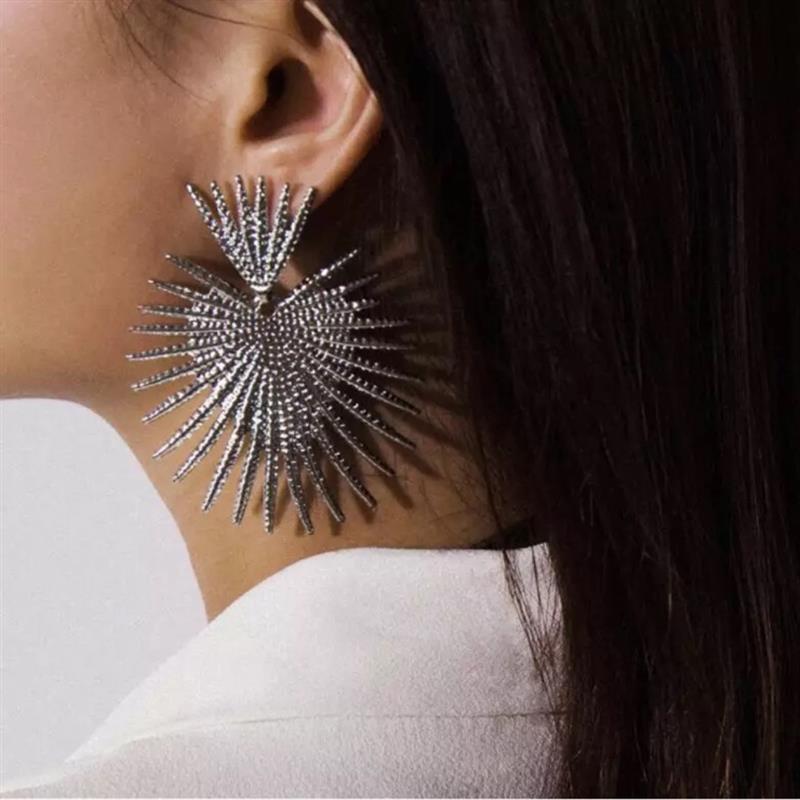 Jewelry personality simple fan-shaped exaggerated tassel geometric earrings retro temperament heart-shaped earrings for women