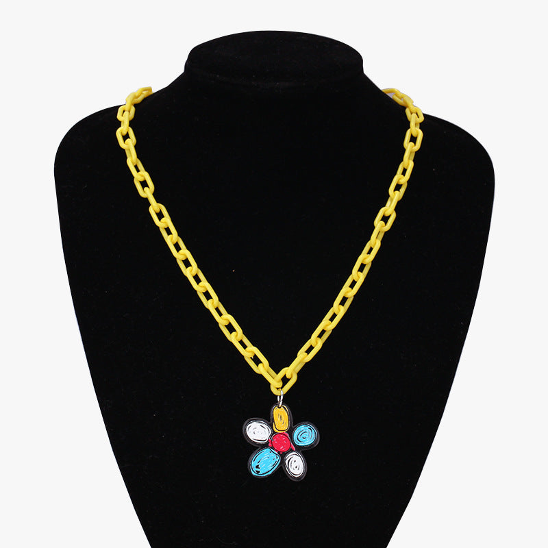 Personality temperament resin chain necklace acrylic flower pendant necklace ins clavicle chain