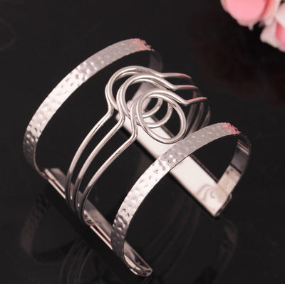 New Year Jewelry Fashion Exaggerated Irregular Hollow Graphic Metal Bracelet Bracelet