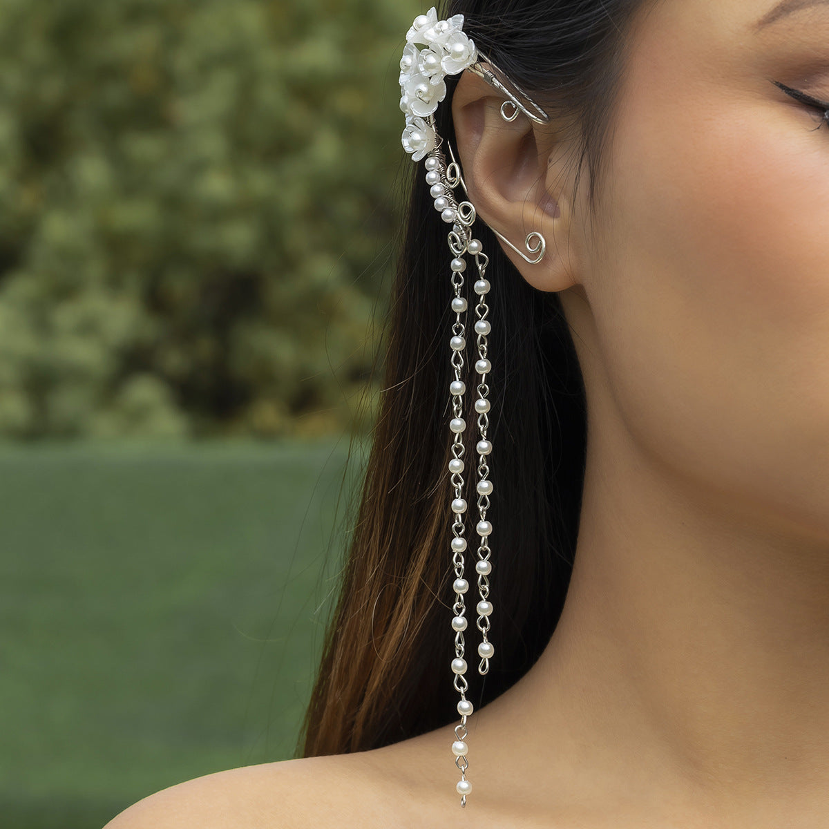 Retro temperament no ear piercing flower tassel ear bone clip female small crowd simple and irregular leaves branches and tendrils ear hanging