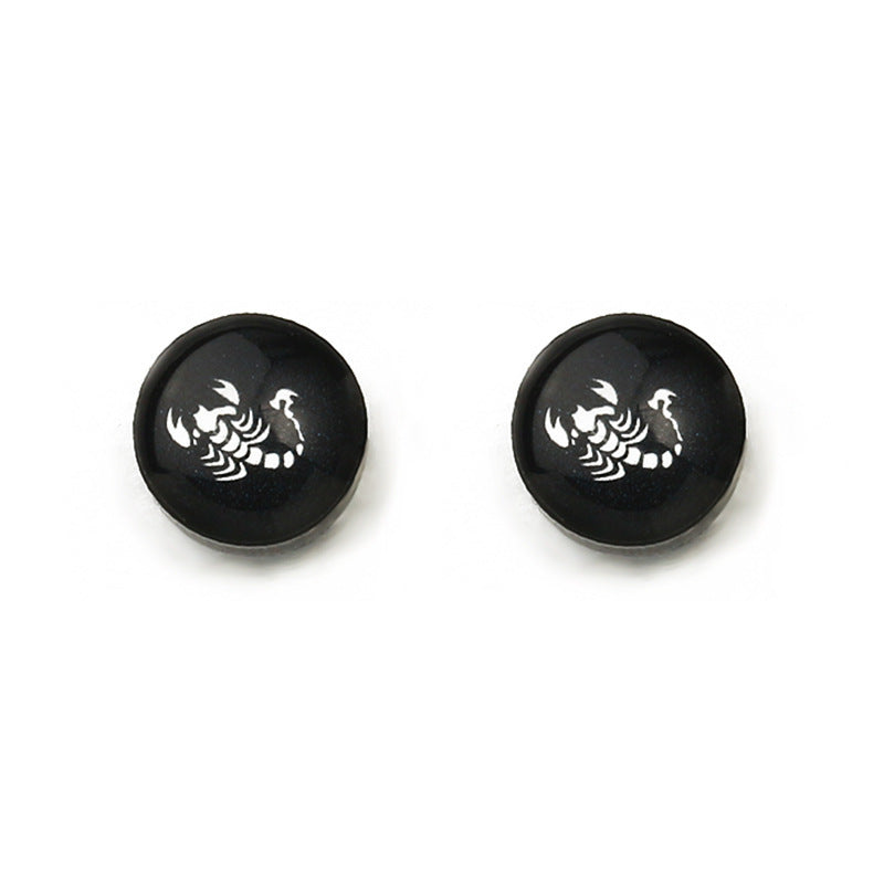 Ins retro design sense earrings creative round five-pointed star skull magnet earrings trendy ear accessories