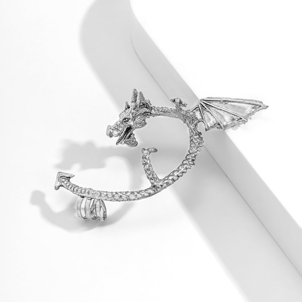 Jewelry Sweet Cool Flower Elf Earrings Female Personality Creative Snake Dragon Shape Animal Outline Earrings