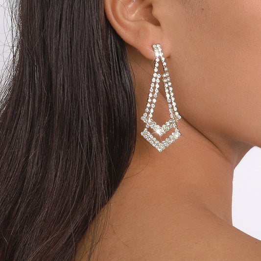 E1575 Jewelry Rhinestone Claw Chain Double Diamond Earrings Light Cooked Sweet Cool Temperament Earrings Women