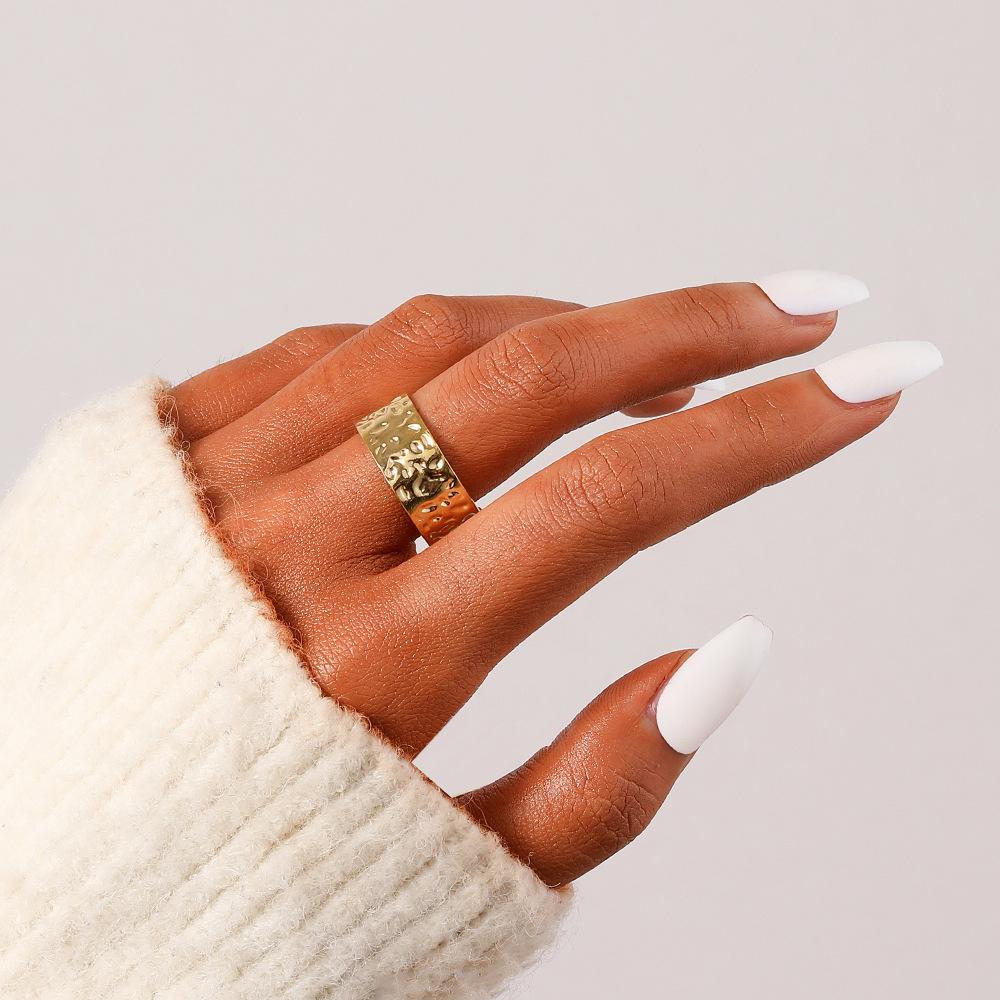 Chao Baita high-end sense cold stainless steel opening wide side hammer pattern adjustable ring