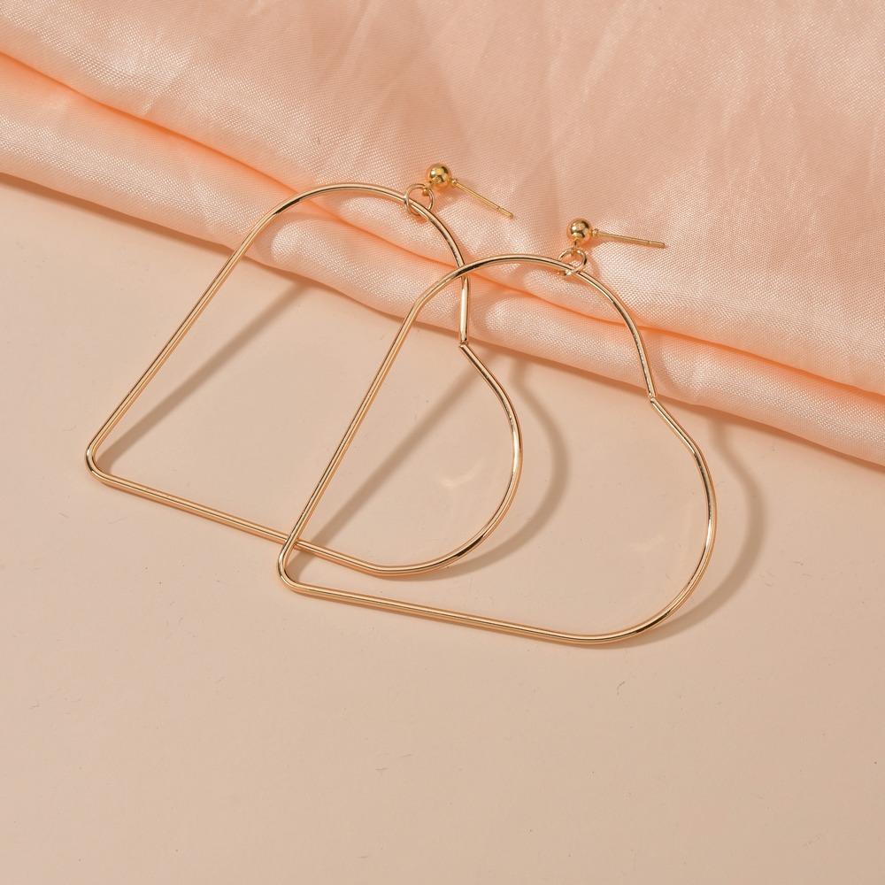 Simple Fashion Size Peach Heart Earrings Exaggerated Earrings Ladies Accessories