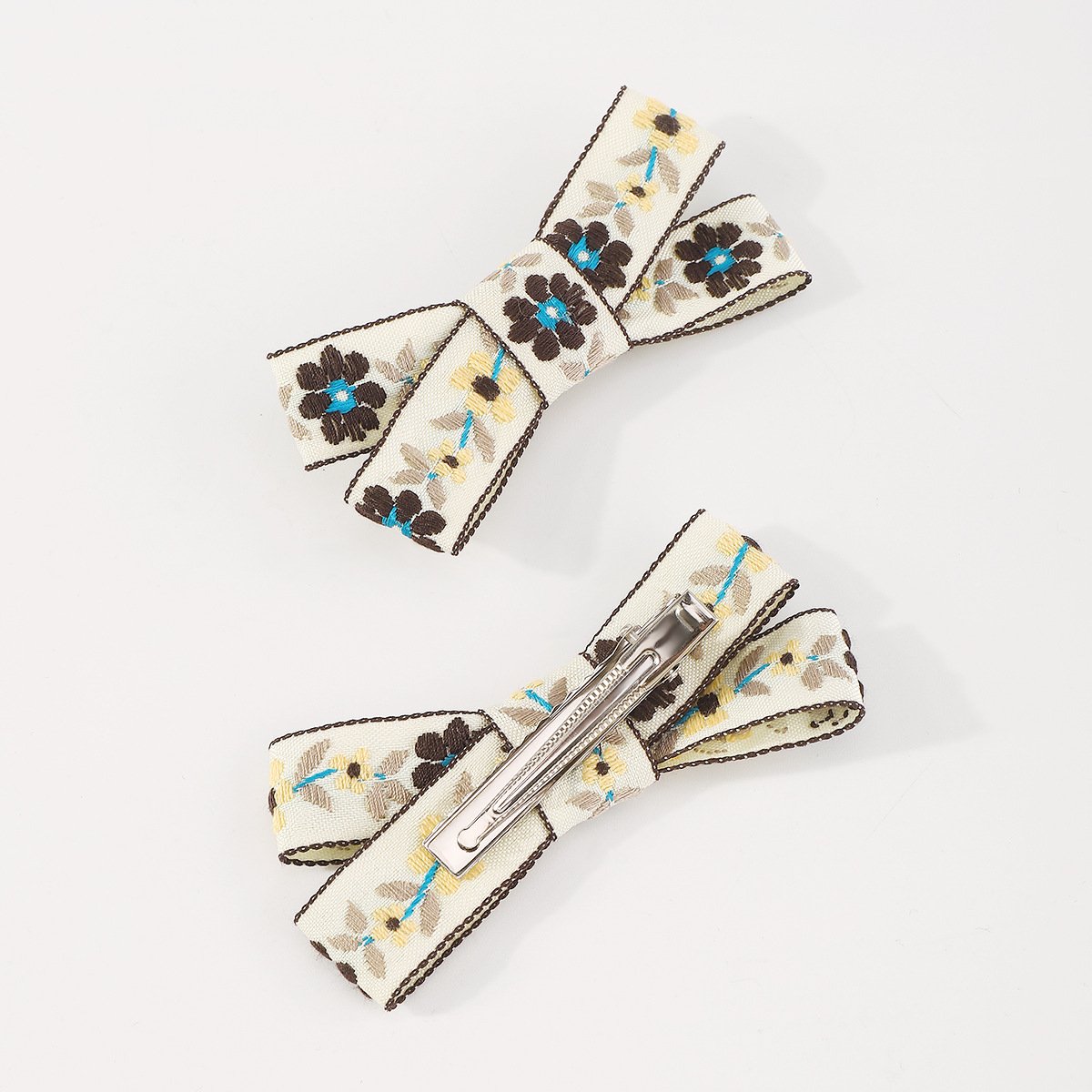 F531 small fresh, cute and sweet flower hair clip spring and summer simple word clip creative embroidery duckbill clip