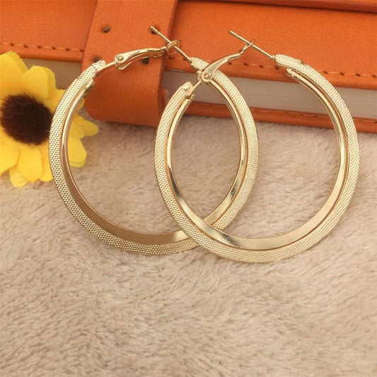 Branded flat hoop earrings circle star earrings female ear hanging fashion earrings