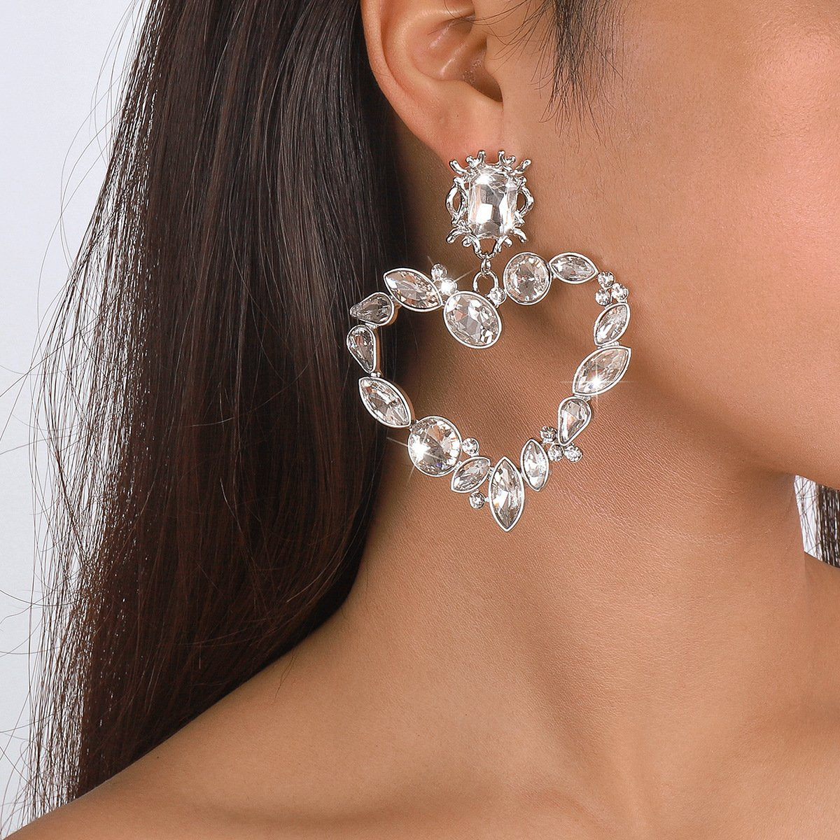 1869 Exaggerated Colored Diamond Gems Popular Dinner Party Light Luxury Earrings Romantic Retro Love Palace Earrings