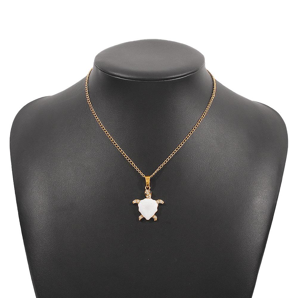 N9816 Geometric Necklace Female Cute Funny Small Turtle Micro-inlaid Pendant Necklace Design Creative Necklace