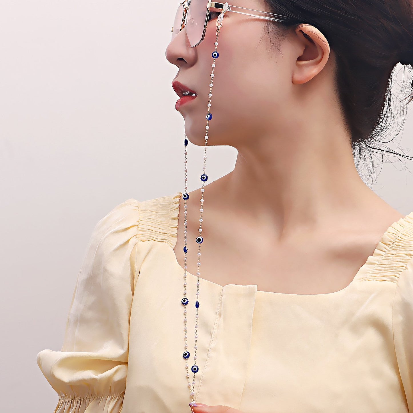 Jewelry mask hanging chain glasses hanging chain imitation pearl glasses chain devil's eye mask chain