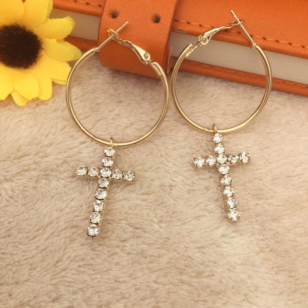 Extremely simple personality diamond cross earrings female earrings Baroque court earrings retro earrings earrings earrings
