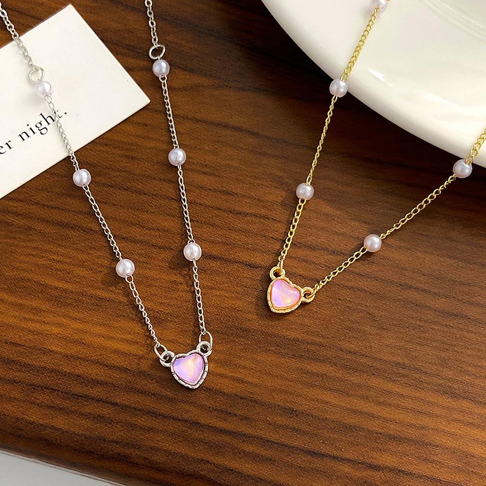 Ins Love Pearl Necklace Female Fashion Niche Peach Heart Pendant Clavicle Chain Sweet Simple Necklace