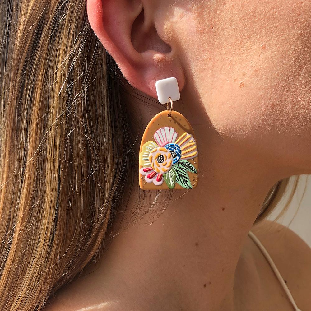 E9676 Earrings Female Cute Cartoon Owl Giraffe Earrings Creative Geometric Fun Earrings