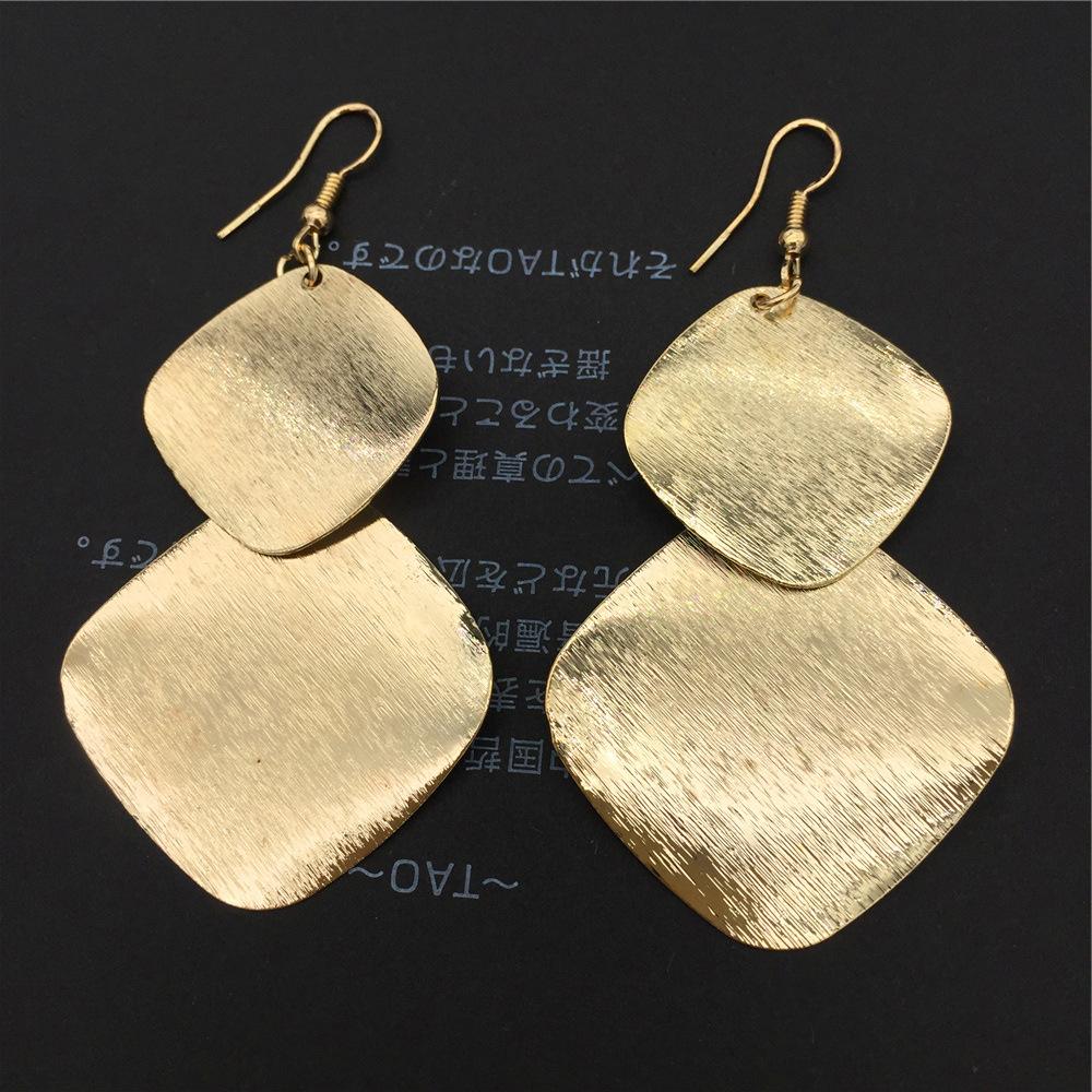 Thin face beautiful girl size metal sheet square curved surface frosted earrings popular earrings