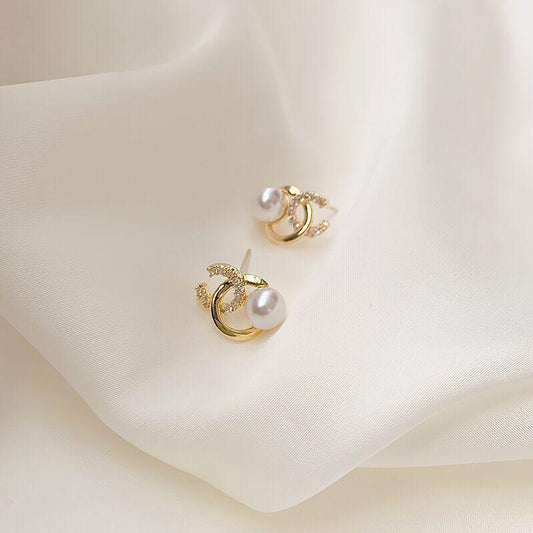 925-pin small fragrance earrings simple women's small and exquisite earrings high-end big-name earrings temperament Internet celebrity earrings