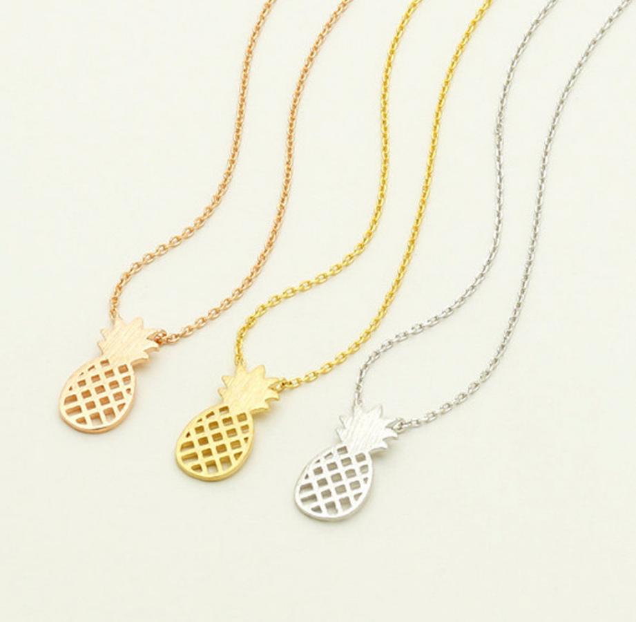 Explosive jewelry hollow pineapple necklace pineapple pendant clavicle chain fruit necklace