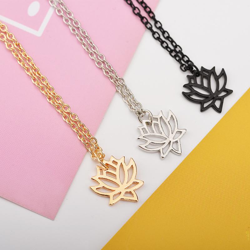 Fashion Simple Hollow Lotus Necklace Clavicle Chain Alloy Plating Three-color Lotus Jewelry Russian Jewelry