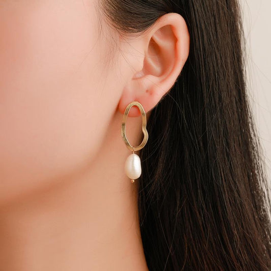 Earrings temperament imitation freshwater pearl earrings earrings irregular geometric sub-gold small fresh earrings