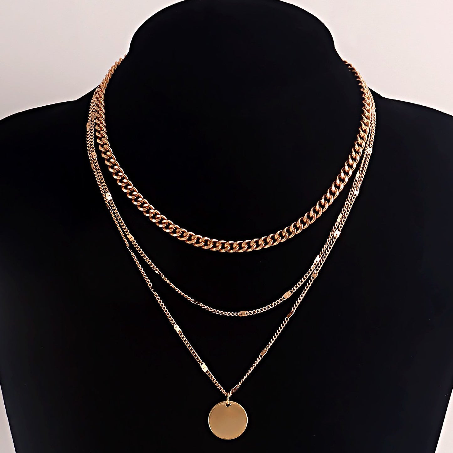 Jewelry punk geometric disc pendant necklace female niche design sense light luxury choker