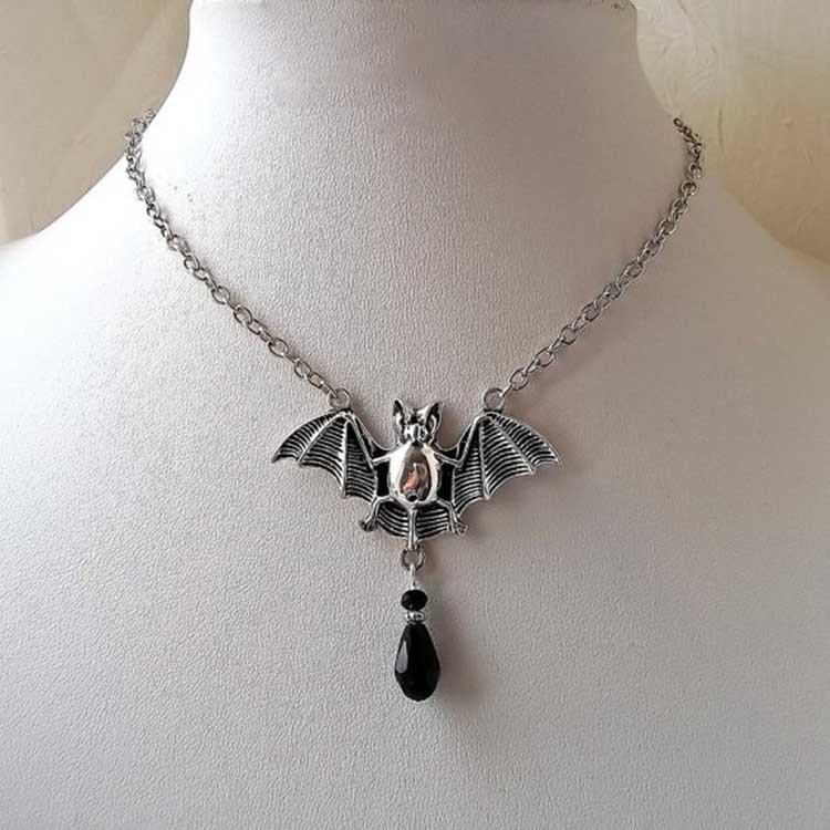 Exquisite Fashion Simple Ladies Alloy Plating Necklace Alloy Bat Pendant Jewelry