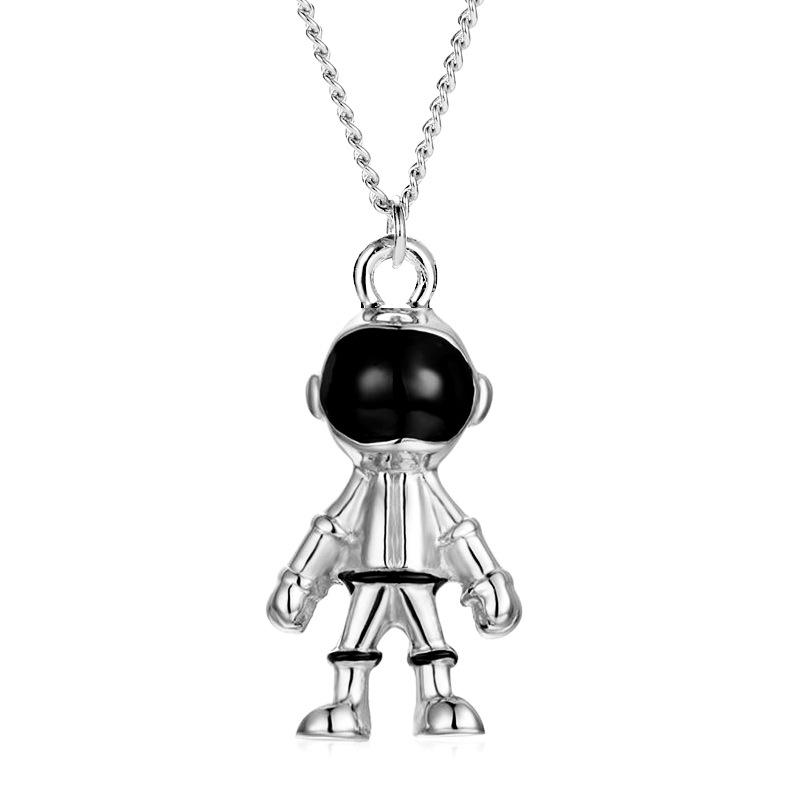 Hip-hop metal astronaut necklace robot astronaut autumn and winter sweater chain personality couple men and women necklace