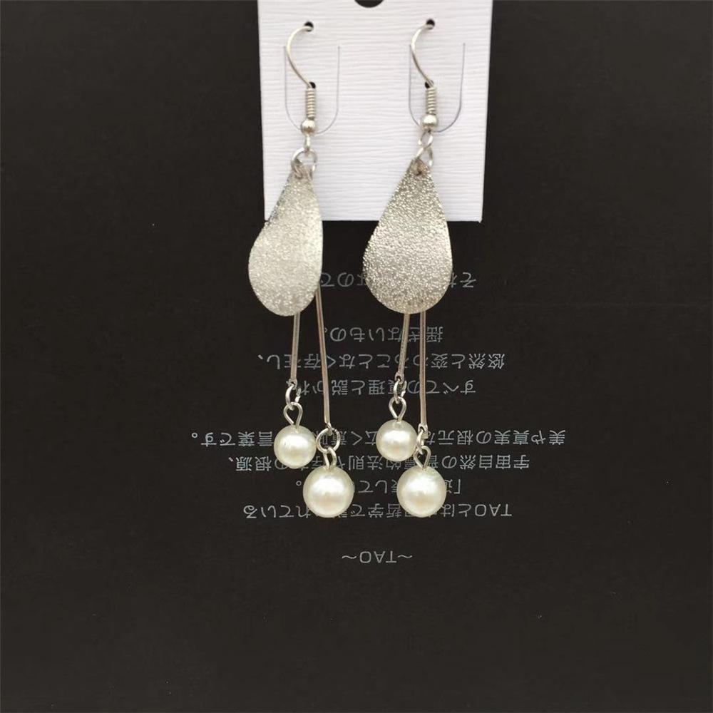 Long Tassel Metal Fake Imitation Pearl Earrings Internet Celebrity Live Pet Fan Gift