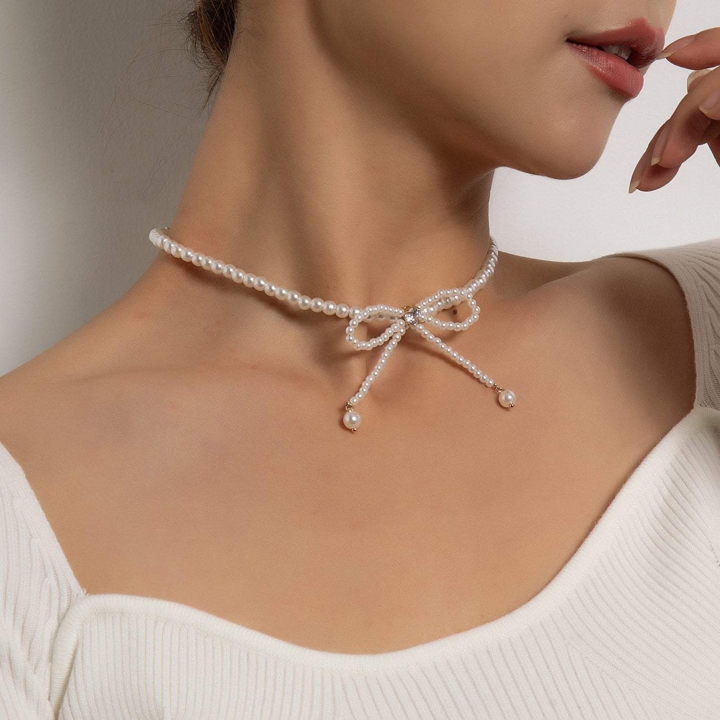 Jewelry Fashion Trend Full Pearl Tassel Temperament Necklace Diamond Bow Knot Super Fairy Clavicle Chain