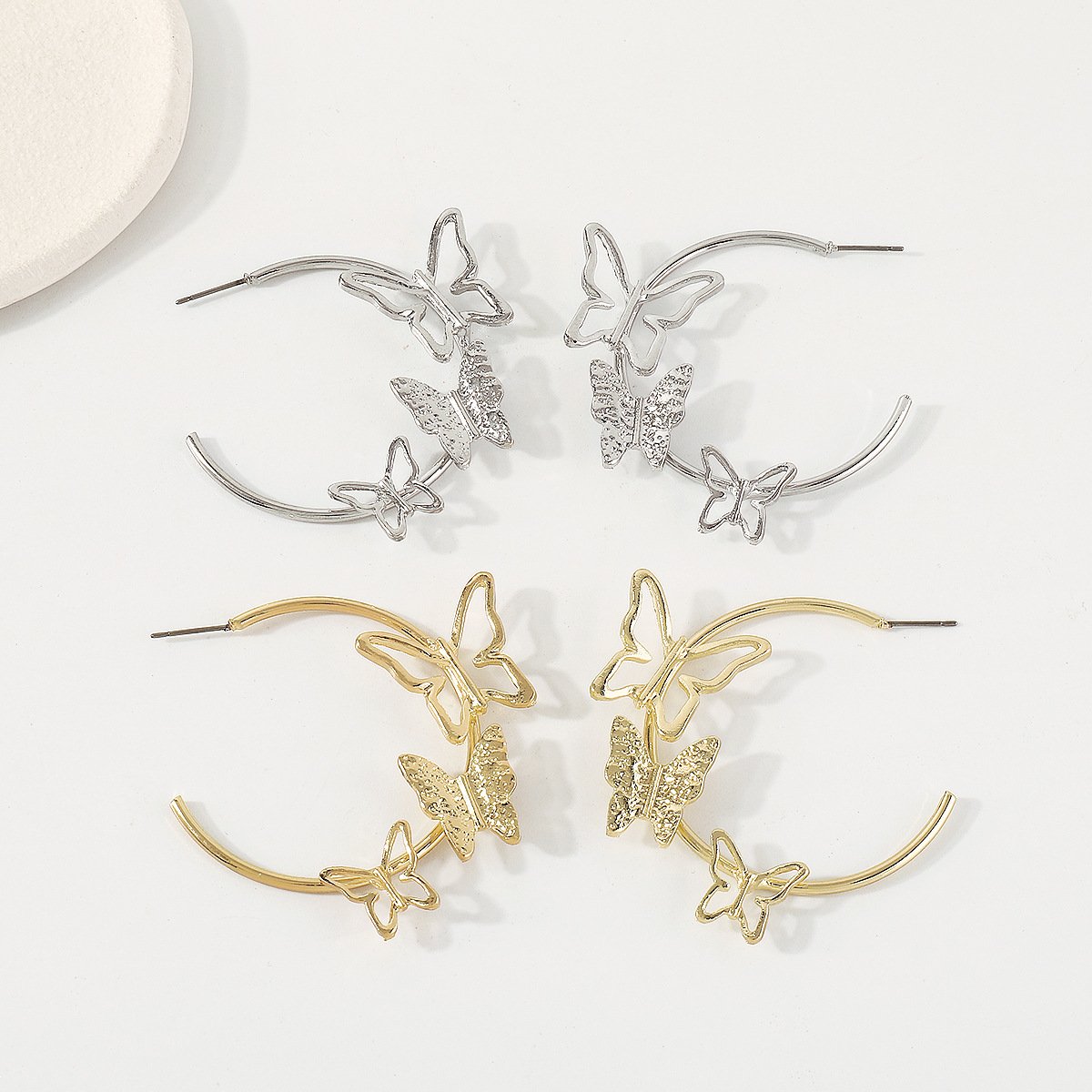 E183 Metal C-shaped Fashion Earrings Three-dimensional Personality Butterfly Earrings Net Red Sweet Cool Earrings