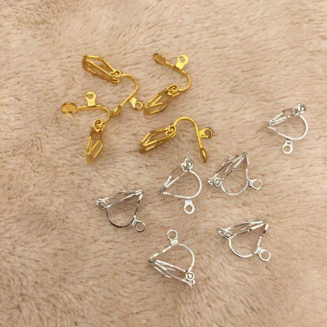 A pair of DIY jewelry triangle clip ear clip painless no ear hole stage performance earring accessories send rubber pads