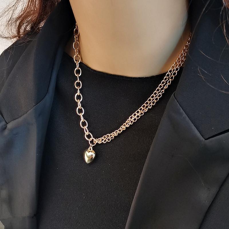 Ins Street Retro Dark Dark Soil Cool Bungee Love Irregular Jewelry Net Red Pendant Necklace