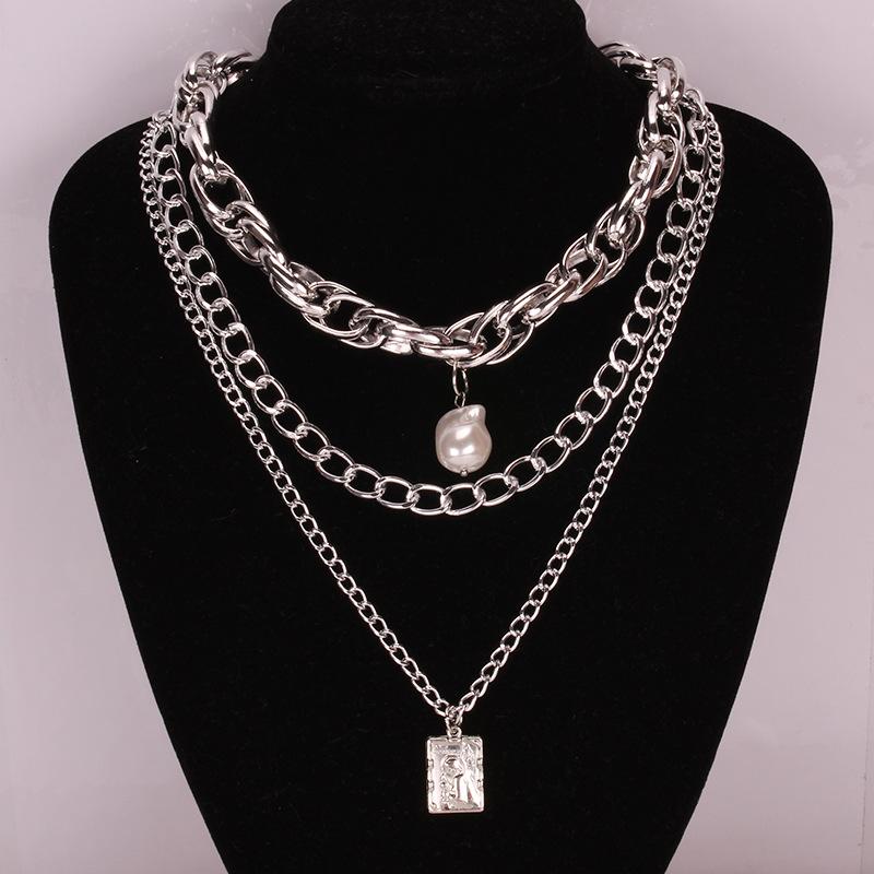 Frosty Creative Portrait Coin Metal Design Net Red Clavicle Chain Geometric Imitation Pearl Pendant Necklace