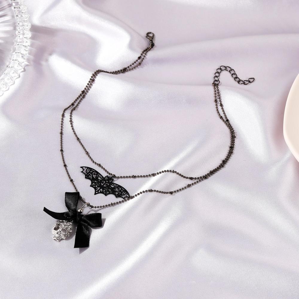 Halloween Brother Personality Bow Pendant Special Dark Bat Skull Necklace Accessories