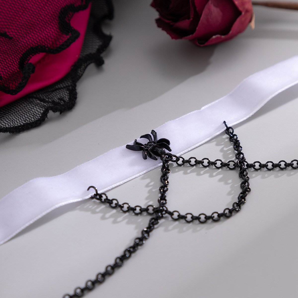 Jewelry Sweet Cool Gothic Spider Flannel Choker Necklace Simple Tassel Chain Necklace Female