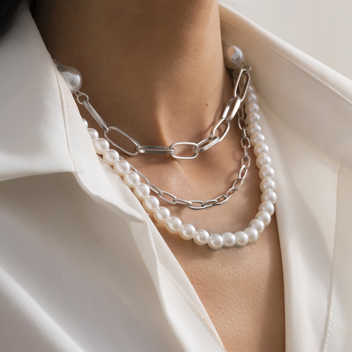 Jewelry Temperament Baroque Shaped Imitation Pearl Necklace Retro Hip Hop Geometric Chain Necklace Female