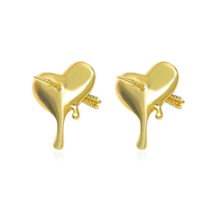 Exaggerated personality piercing love earrings ins indifferent niche design dripping blood peach heart earrings sweet cool trend