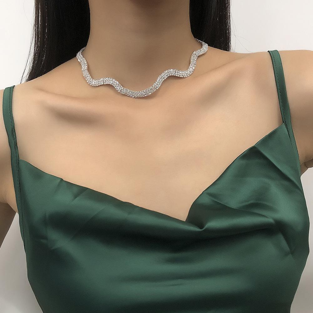 N8141 Explosive Necklace Female Claw Chain Diamond Temperament Simple Clavicle Chain Geometric Irregular Creative Necklace