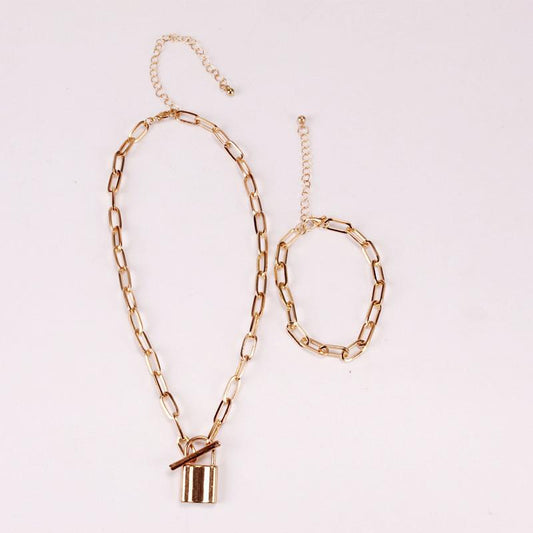 Simple paper clip necklace ins cold chain pin collarbone personality hip-hop net red men and women bracelet necklace