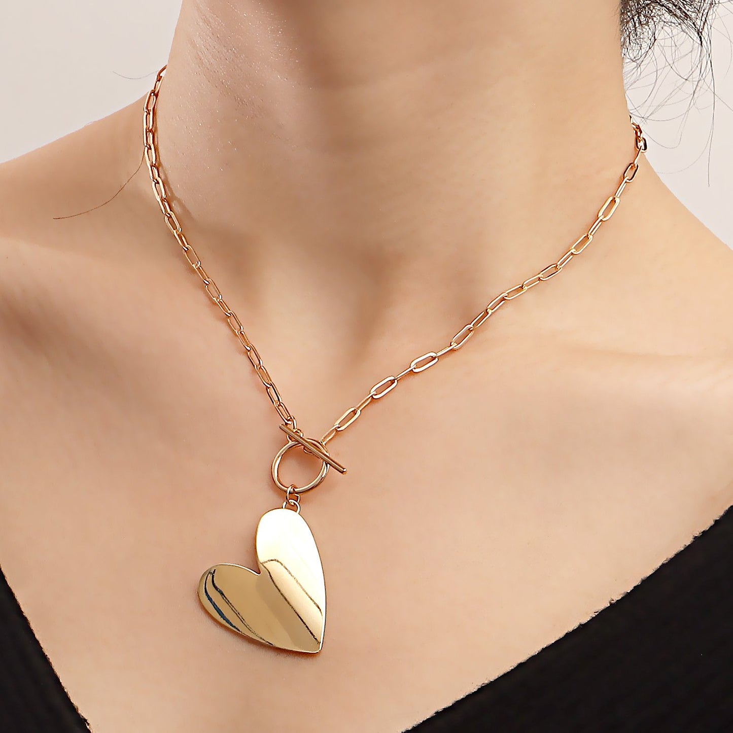 Explosive style metal texture punk ins simple necklace exaggerated love pendant necklace female accessories