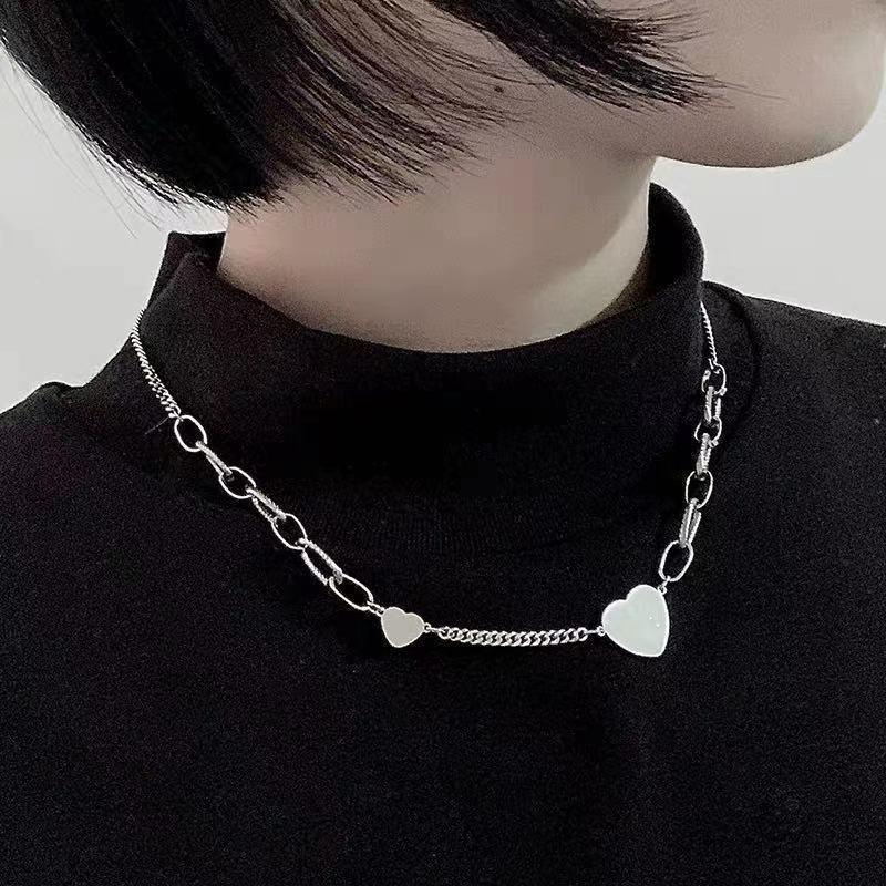 Jewelry Hip Hop Retro Heart Stitching Necklace Female Clavicle Chain Simple Temperament Sweater Accessories