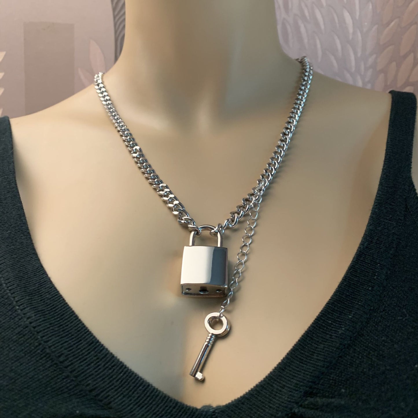 Dongdaemun same style lock necklace for men and women exaggerated INS gold lock necklace for women