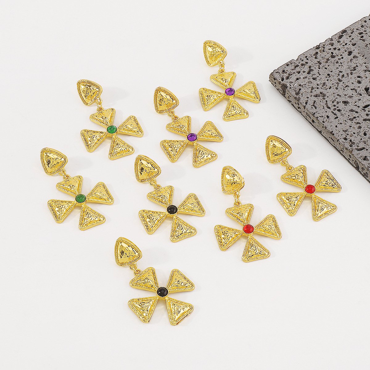 E11114 French retro minimalist triangular cross earrings micro-inlaid resin geometric middle-aged earrings