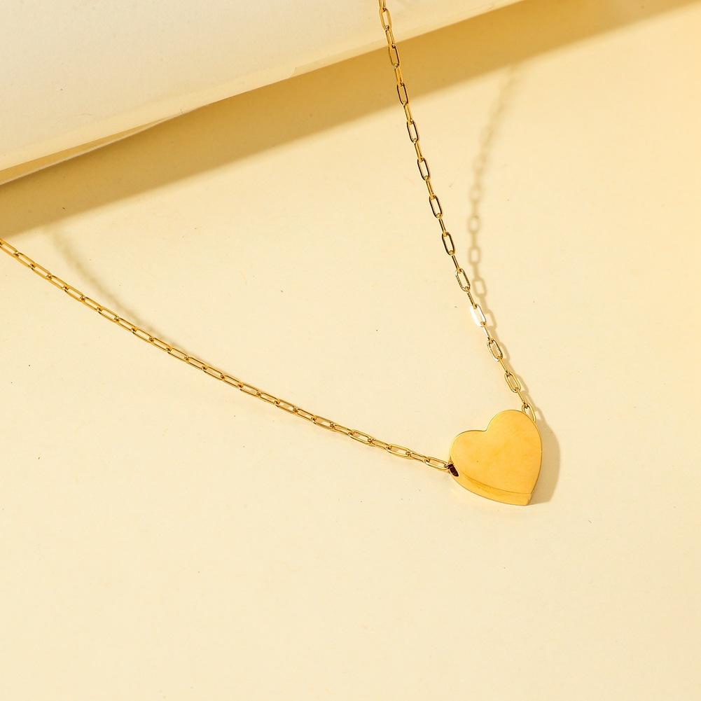 Niche light luxury titanium steel gold-plated glossy love pendant fashion simple all-match item heart-shaped necklace for women