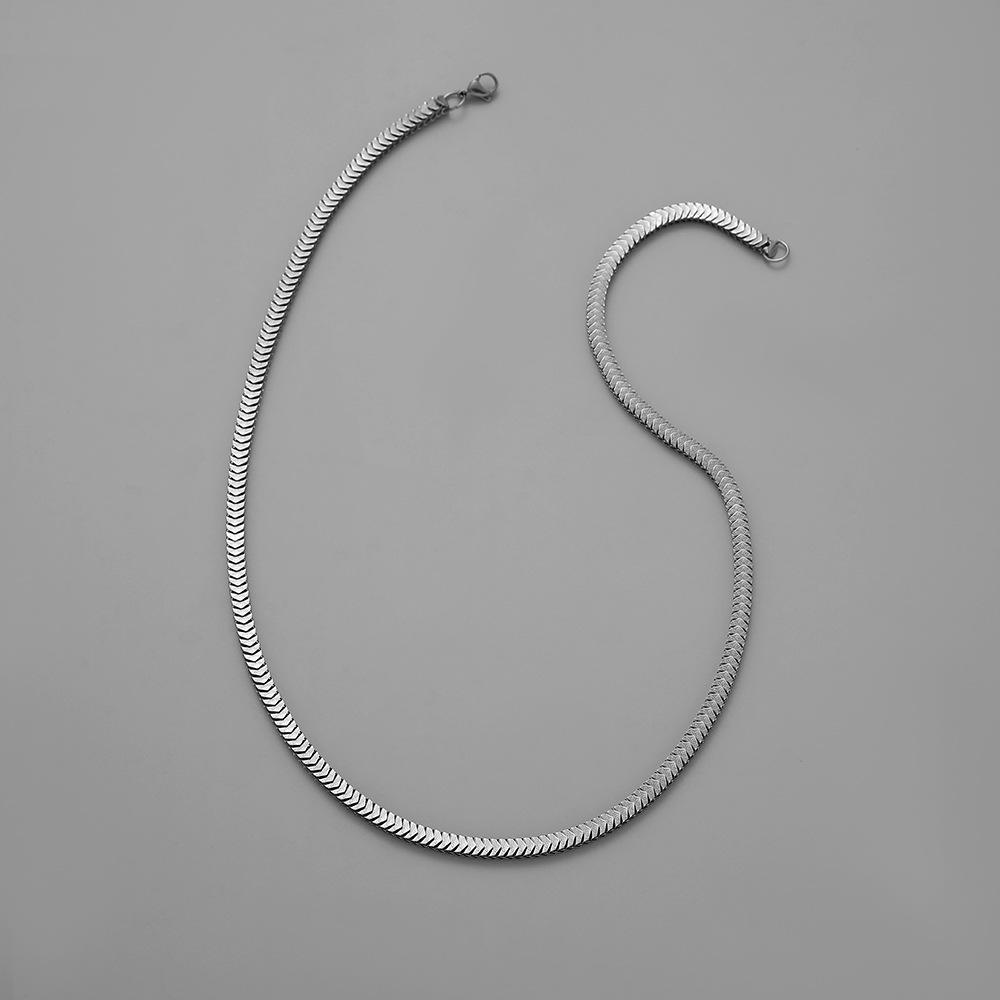 Atmospheric Fashion Stainless Steel Aircraft Sequins Clavicle Chain Titanium Steel Cool Super Dazzling Punk Necklace Men