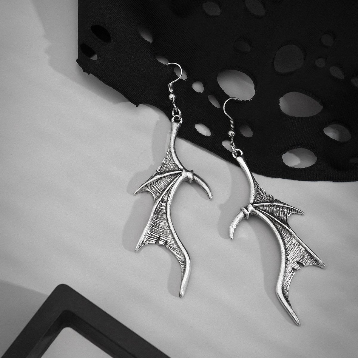 Jewelry Dark Sweet Cool Bat Wing Earring Female Creative Old Halloween Personality Earrings