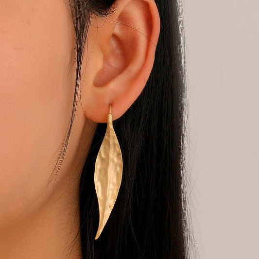 Ins personality leaf earhook earrings female fashion temperament niche irregular leaf earrings sub-gold earrings