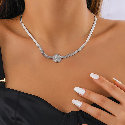 Jewelry Personality Metal Three-dimensional Necklace Retro Snake Bone Chain Portrait Pendant Stitching Necklace Female